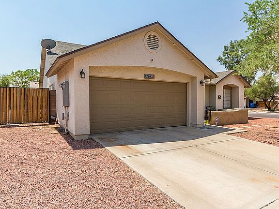 2nd image of 1207 W Oraibi Dr