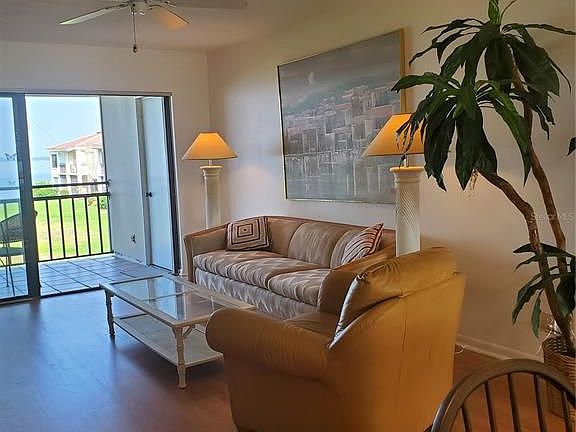 5th image of 6211 Sun Blvd APT 214