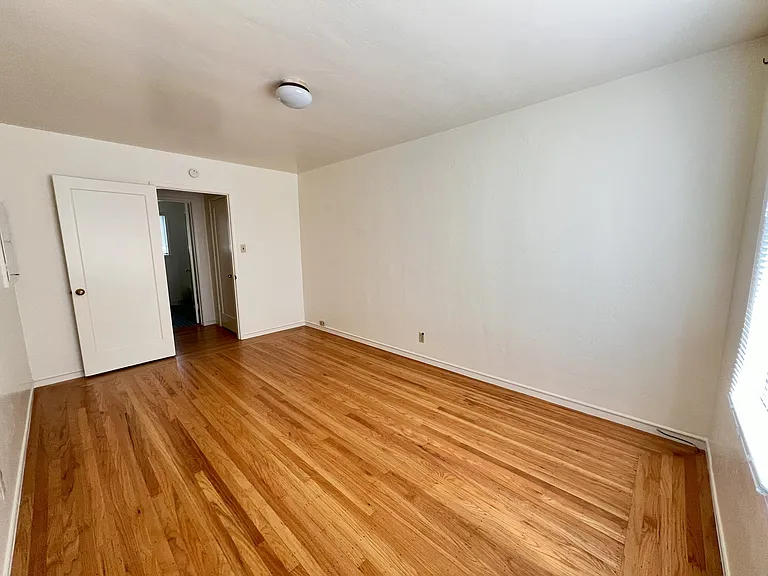 6527 Central Ave — Photo 8