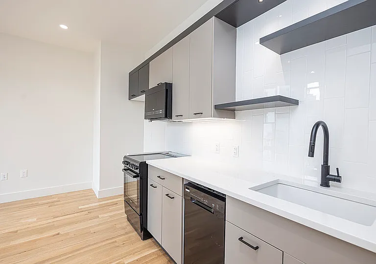 899 Fulton St #3F — Photo 13