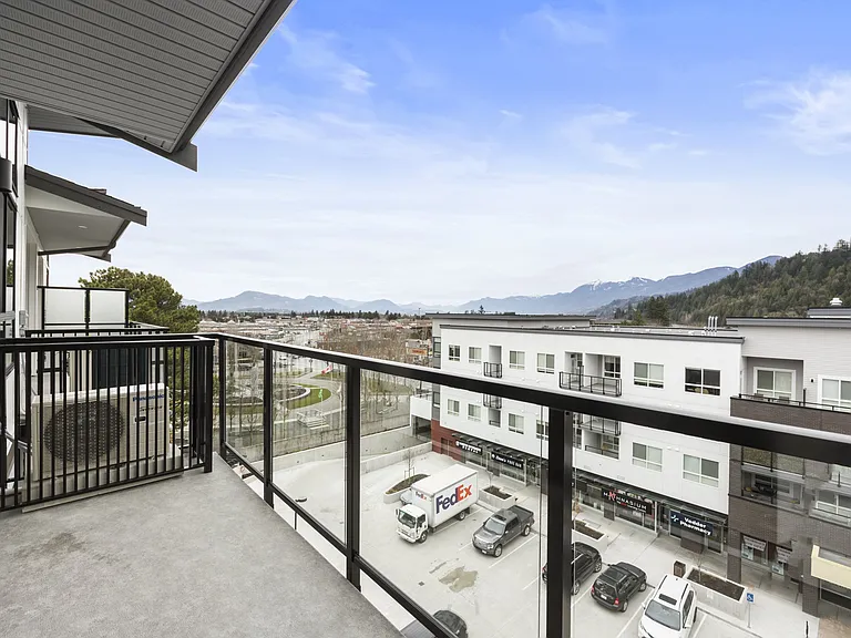 45511 Campus Dr — Photo 48