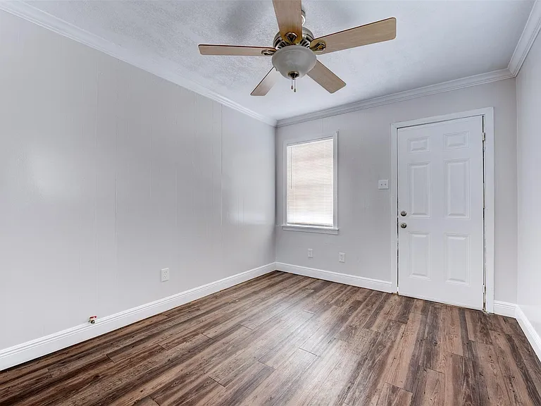 1209 Cabell St — Photo 16