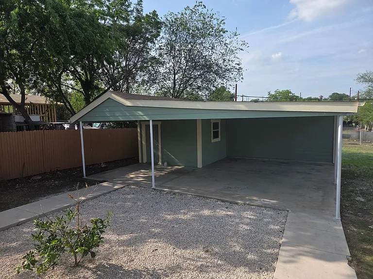 219 Princeton Ave — Photo 27