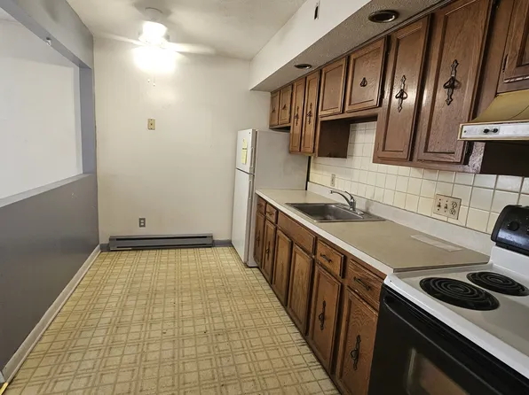 104 Lexington Ave, New Haven, CT