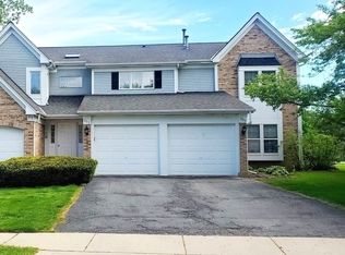 355 S Collins St #355, South Elgin, IL 60177