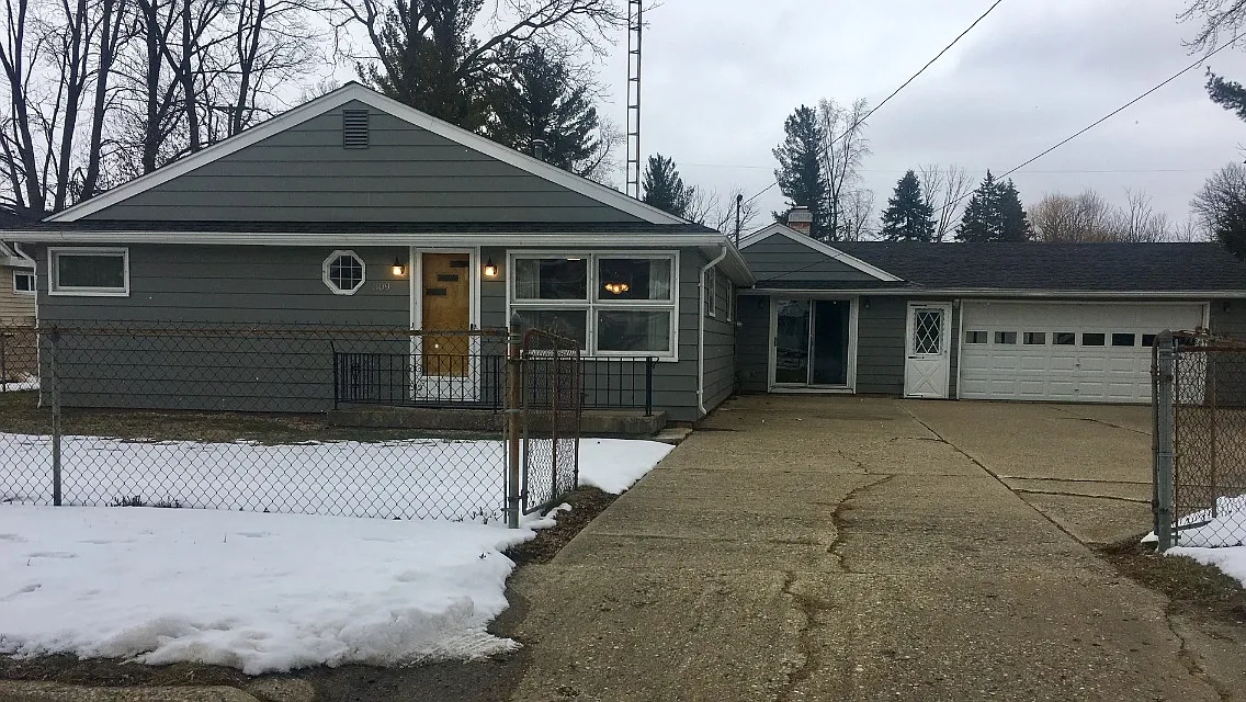 309 Spruce St photo 1