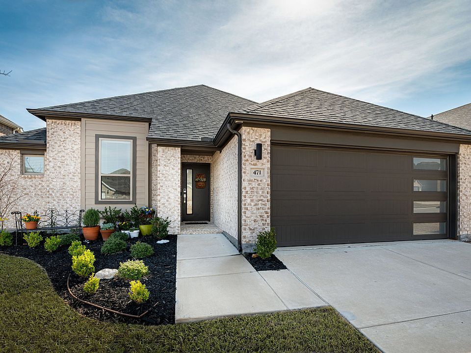 1st image of 471 Crystal Clear Ln