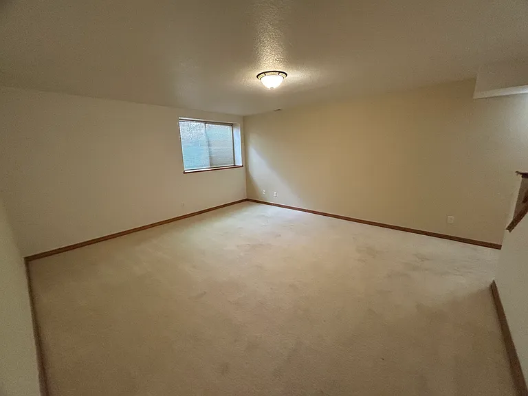 155 Fairfield Ln — Photo 19