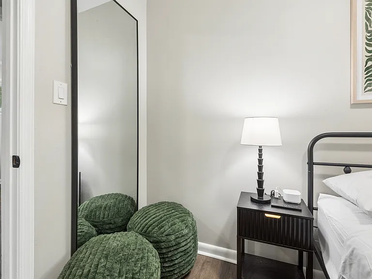 1453 Oakcrest Dr — Photo 31