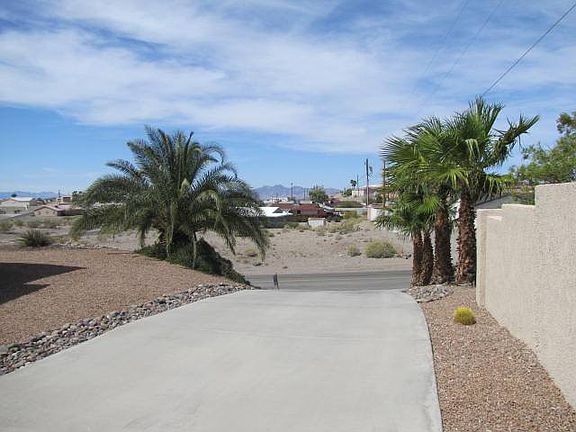 5th image of 4180 Highlander Ave