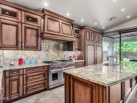 3rd image of 4418 W JUDSON Drive