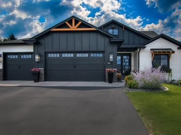 6649 Hope Lane, Eau Claire, WI 54701