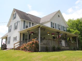 313 Old Racht Rd, Waymart, PA 18472