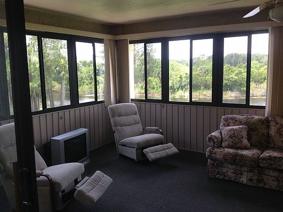 4th image of 575 Belltower Ave