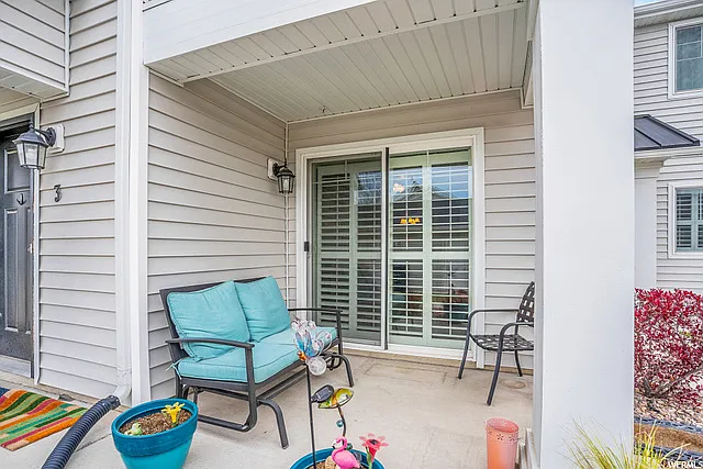 3 bed, 1.5 bath, 1900 sqft, $2,000 — Photo 4