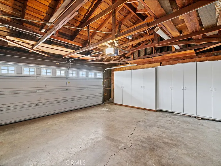 1019 E Walnut Ave — Photo 32