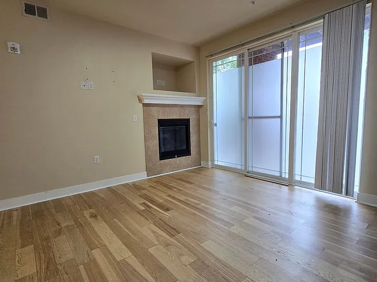 2445 Windrow Dr #B102 — Photo 3