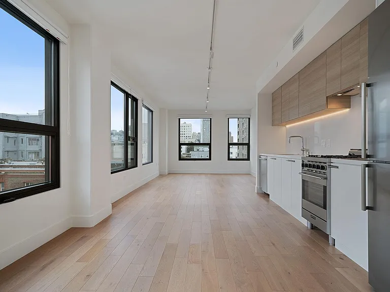 719 Larkin St #503 — Photo 1