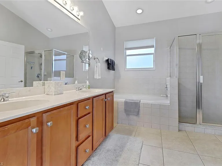 6773 Southern Oak Ct — Photo 20