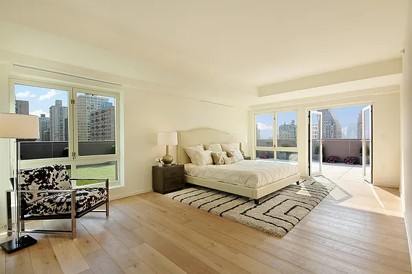 Sold by Corcoran | media 6