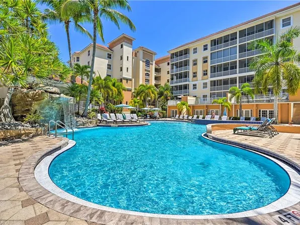 410 Flagship Dr APT 305, Naples, FL 34108