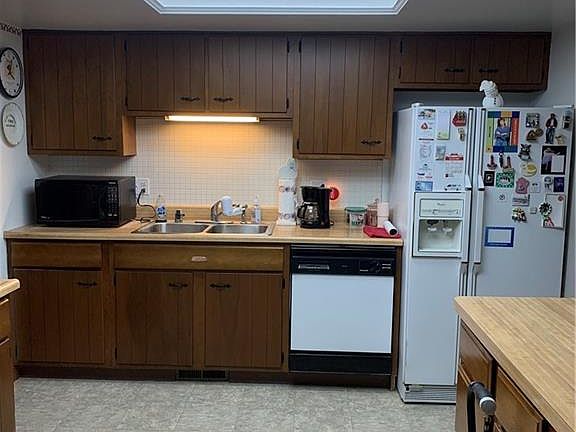 5th image of 341 N Village Dr