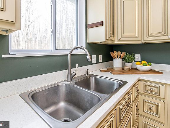 5th image of 13206 Van Brady Rd