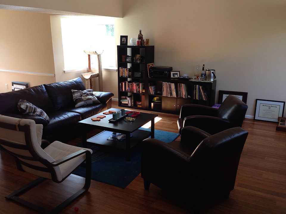 1st image of 1204 Paramore Dr