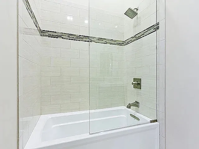 2632 N Washtenaw Ave #2 — Photo 7