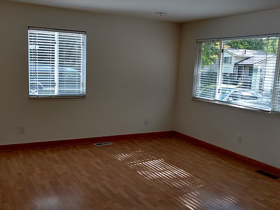 5th image of 9152 Kettering Ave