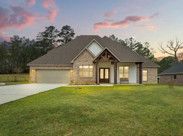 145 Tracie Dr, Leesville, LA 71446