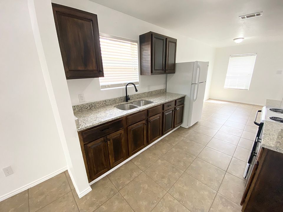 1st image of 2508 E Houston St #B