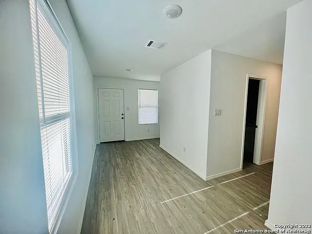 4 bed, 1627 sqft, $1,590 — Photo 3