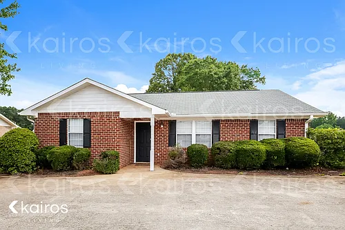 385 Deerpark Dr Photo 1