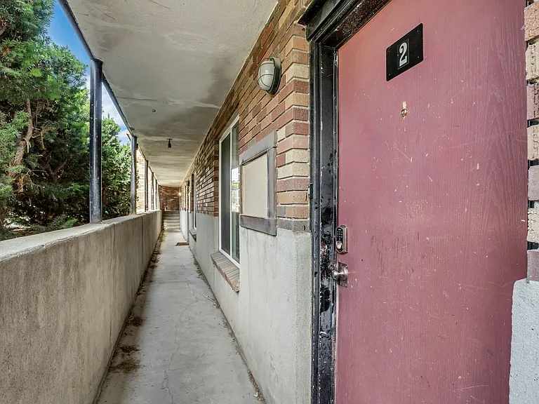 4371 / 4365 S Fairbourne Ave — Photo 22