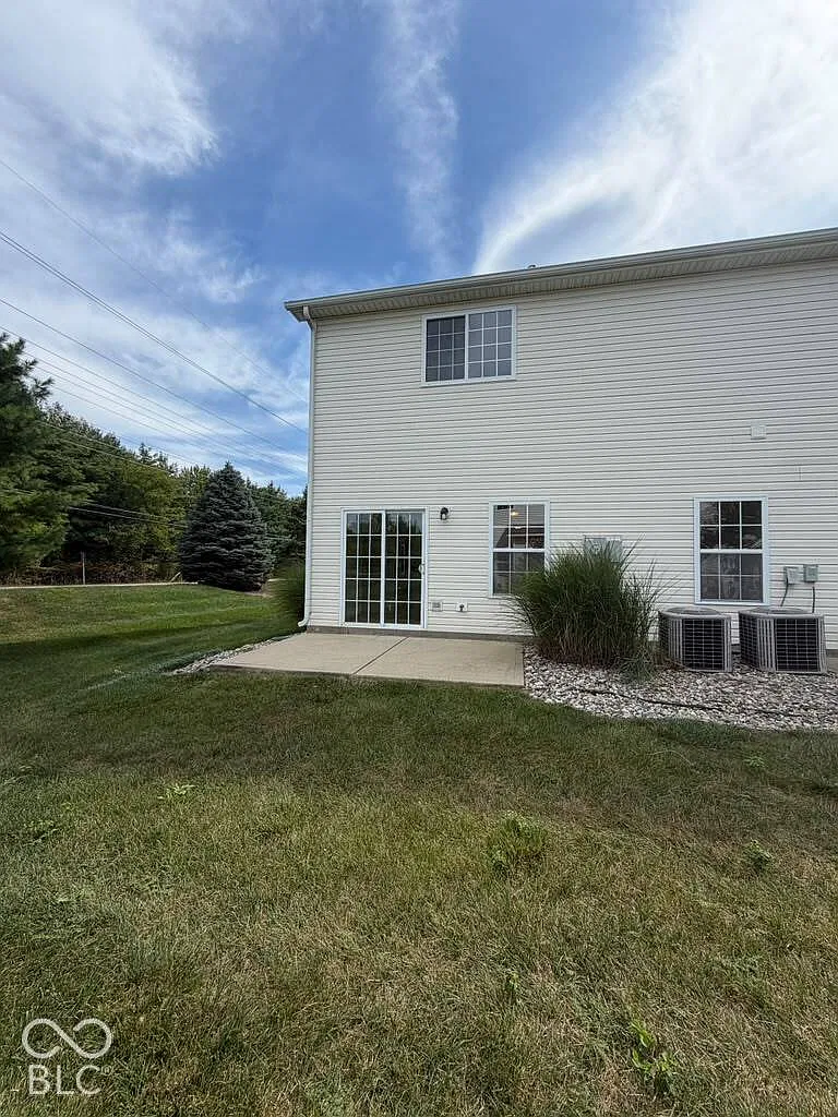 9770 Green Knoll Dr — Photo 4