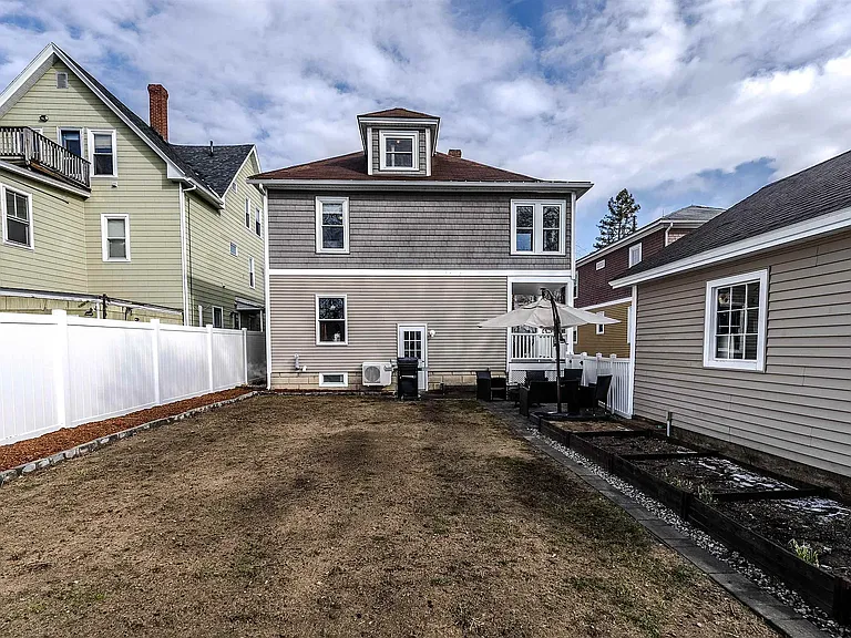 234 Conant St — Photo 19