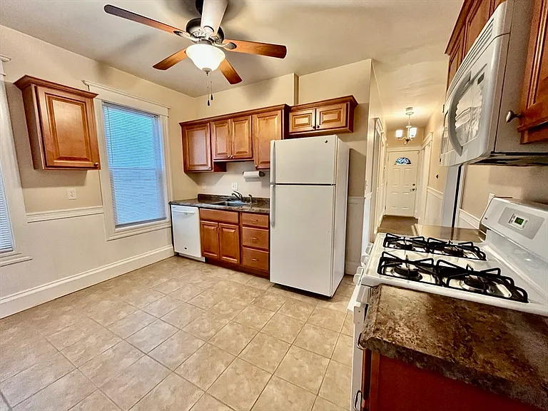 22 Pleasant St #1 — Photo 8
