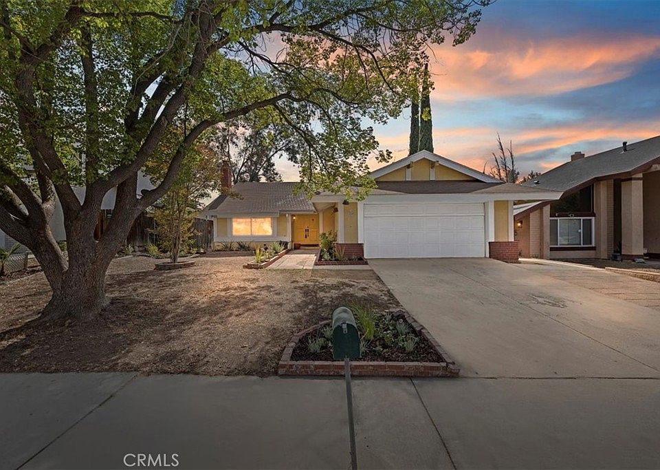 1st image of 12249 Harclare Dr