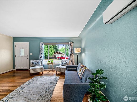 5th image of 823 Bethel Street NE