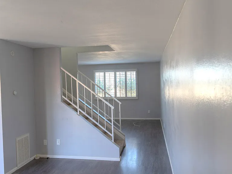 4601 N 21st Ave — Photo 20