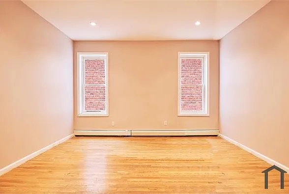 1807 Phelan Pl #2F — Photo 3