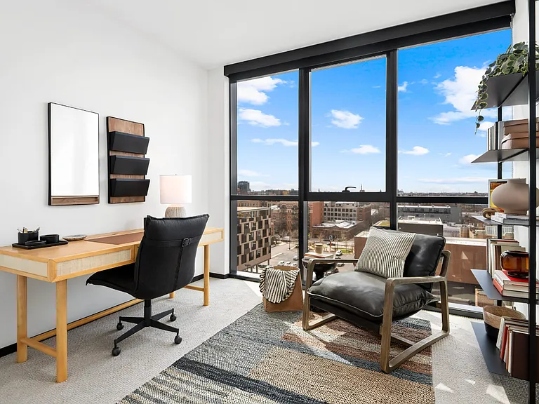 1364 W Randolph St #1408 — Photo 4
