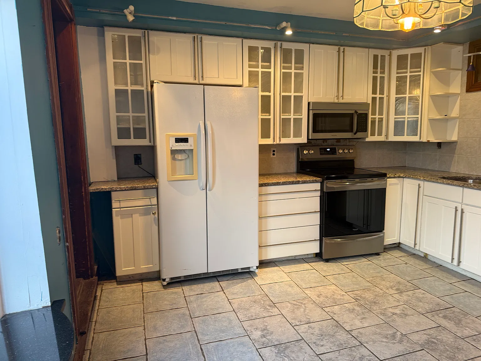 2 bed, $1,795 — Photo 2
