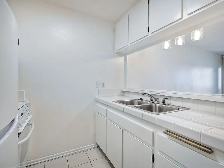 6202 Friars Rd #305 — Photo 10