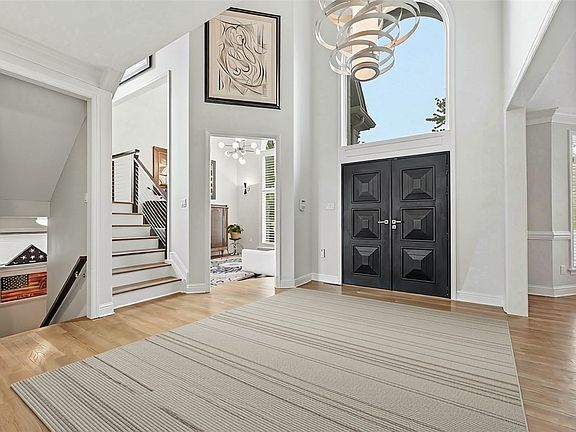 2nd image of 4200 Muirfield Cir