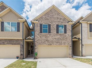 252 Cashes Dr, Lilburn, GA 30047