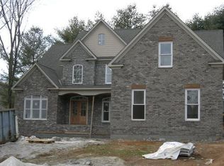 604 Scotswood Cir, Knoxville, TN 37919