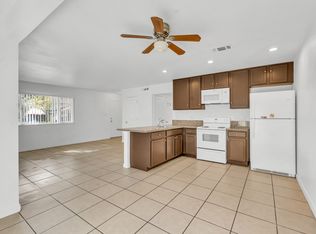 812 Carro Dr APT 1, Sacramento, CA 95825