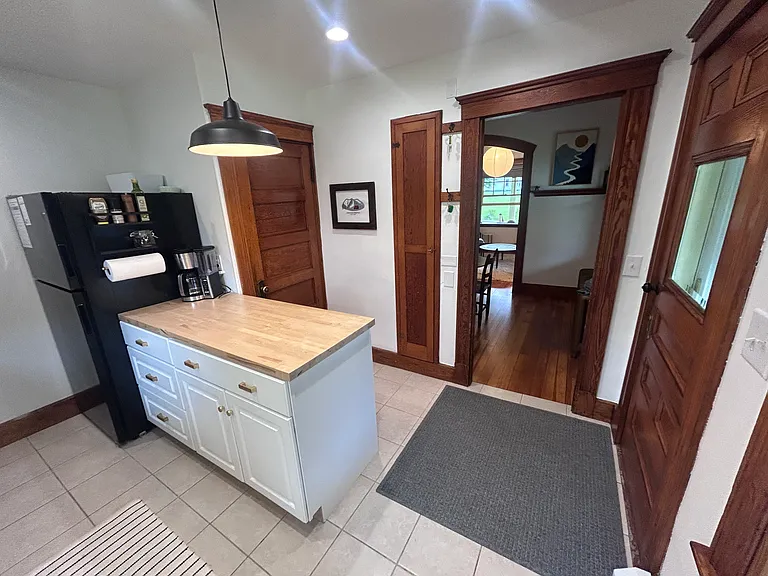 56 Pleasant St — Photo 9